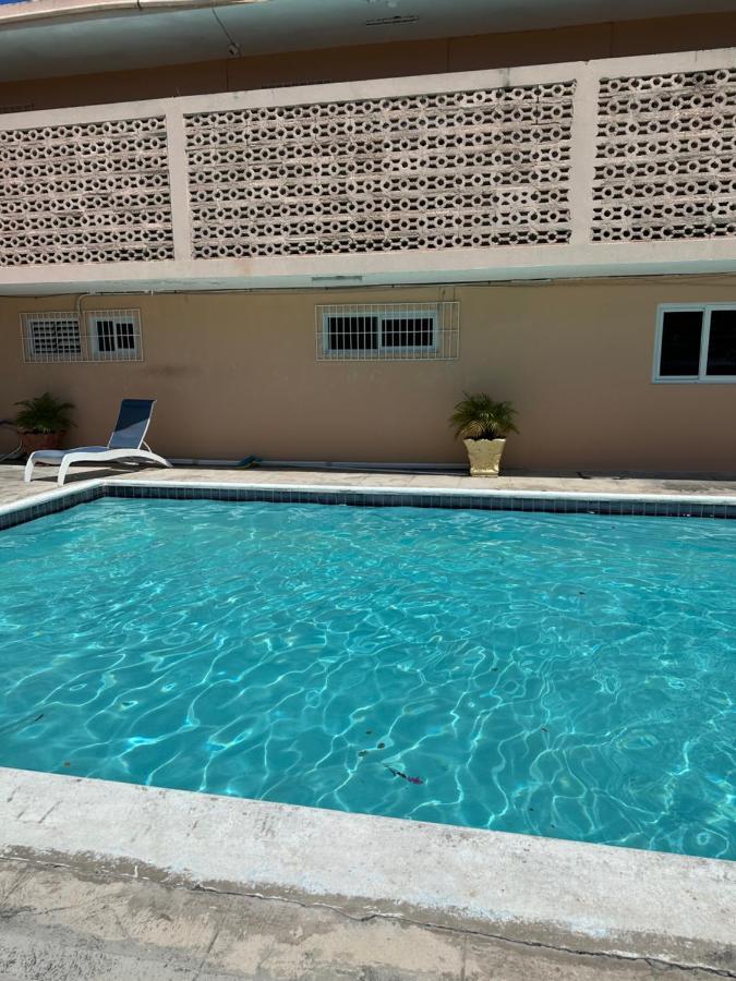 Remarkable 1-Bed Apartment In Montego Bay Exteriér fotografie